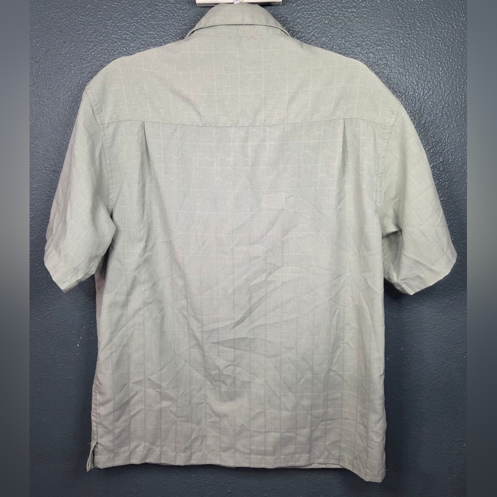 R & R Causal Mens Short-Sleeve Button-Down Shirt in Gray Size Med - Picture 2 of 12